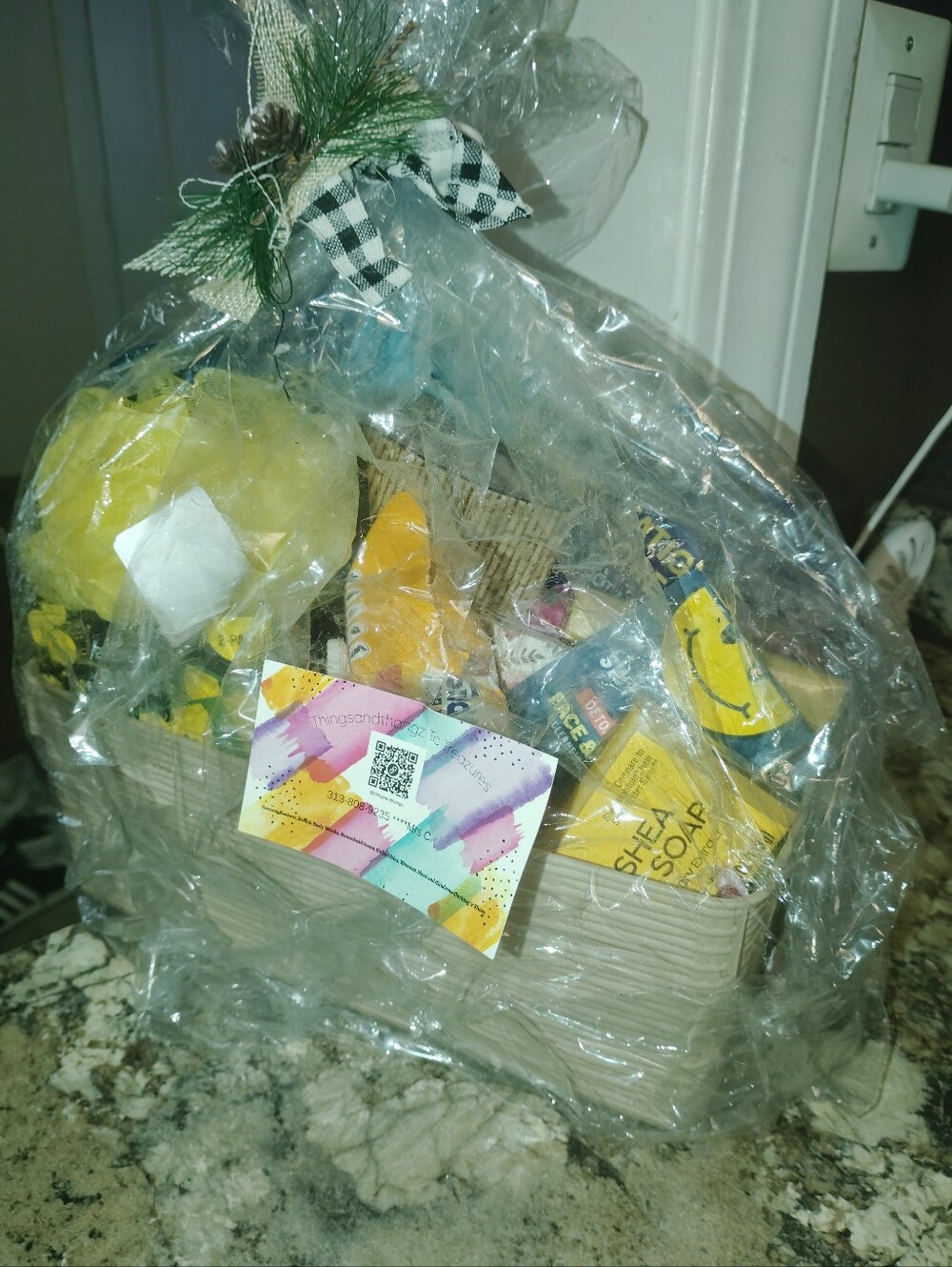 Men's Elevate his daily routine with Men's Grooming & Spa Gift Basket